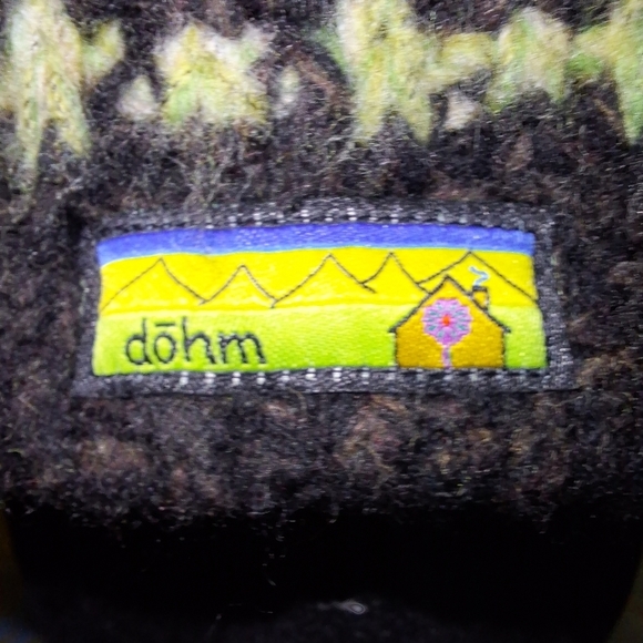 Dohm Merino Wool Blend Knit Beanie Hat In Light Green And Black. OSFM - Picture 2 of 7